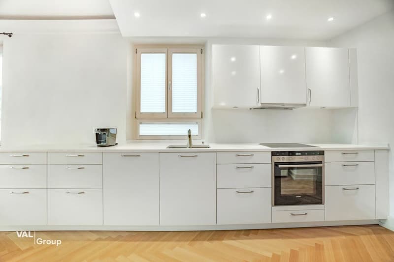 Wohnen mit Charakter - hochwertig umgebaute Wohnung im Herzen von Visp (4)