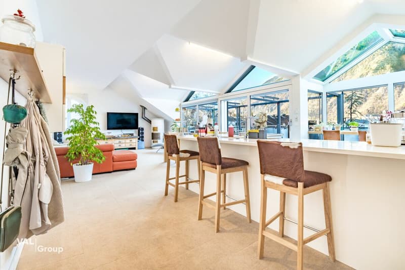 Exklusive 4,5-Zimmer-Attikawohnung mit Lift direkt in die Wohnung und grosser Panoramaterrasse in Visp (8)