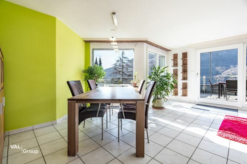 Exklusives Wohnen mit grosser Terrasse, Aussicht und Ruhe (9)