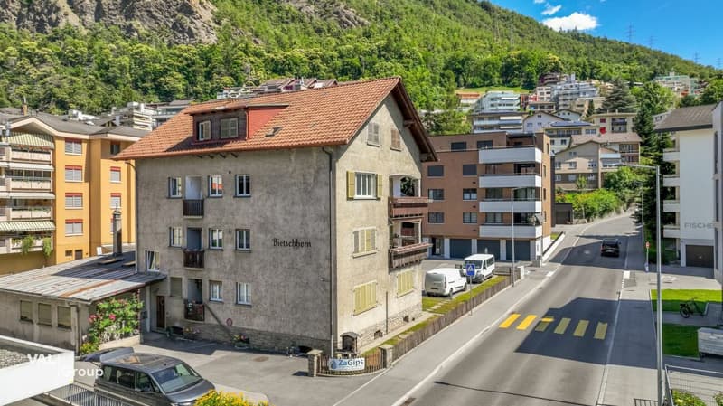Modern sanierte 4.5-Zimmer-Wohnung im Herzen von Visp (11)