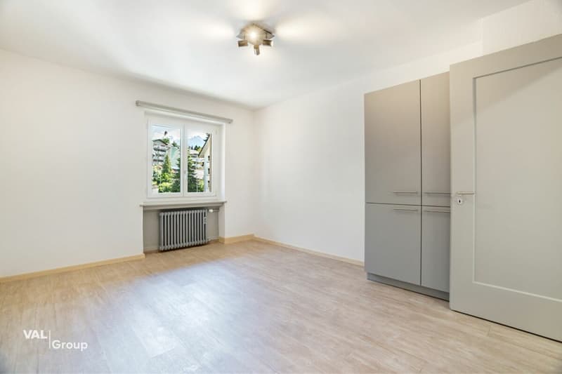 Modern sanierte 4.5-Zimmer-Wohnung im Herzen von Visp (6)