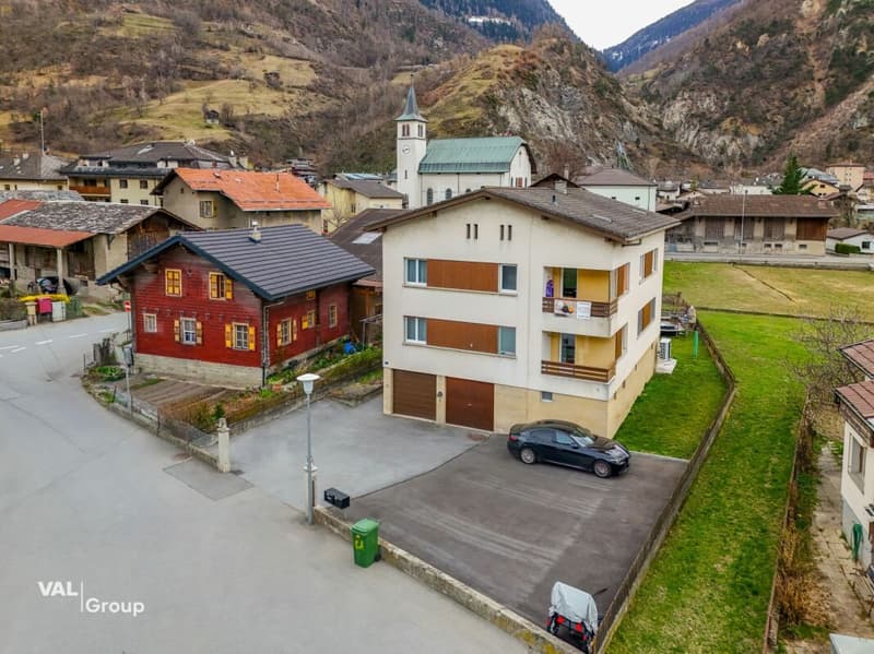 Stilvoll renoviert mit viel Platz und Charme (15)