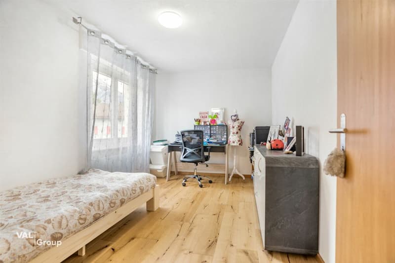 Stilvoll renoviert mit viel Platz und Charme (10)