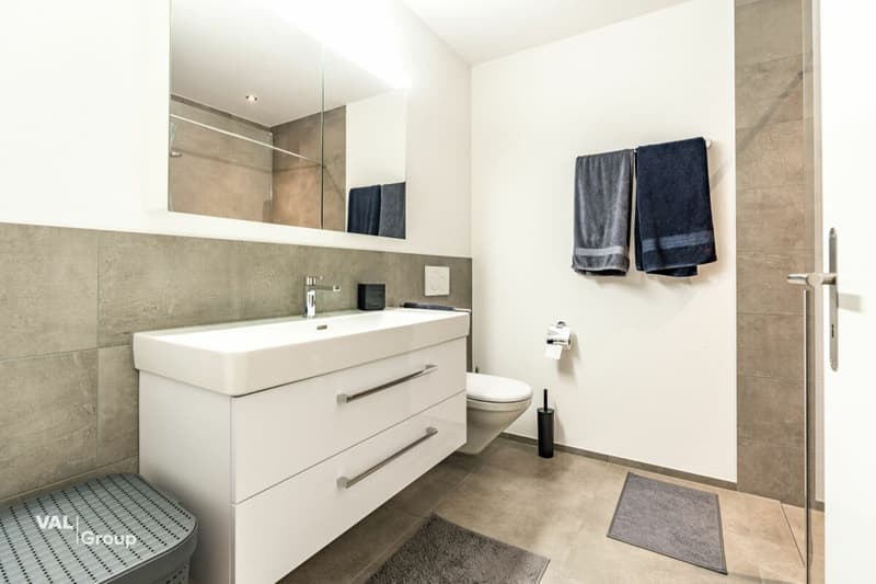 Modernes Wohnen mit Weitblick in Wimmis, vereint Ruhe, Komfort und Aussicht (7)