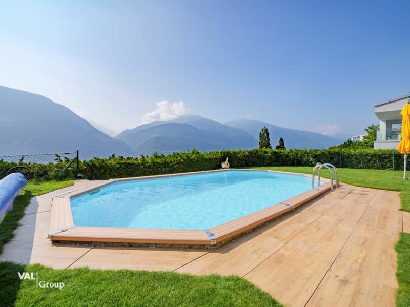 Villa de Charme avec Vue Panoramique et Piscine à Venthône (15)