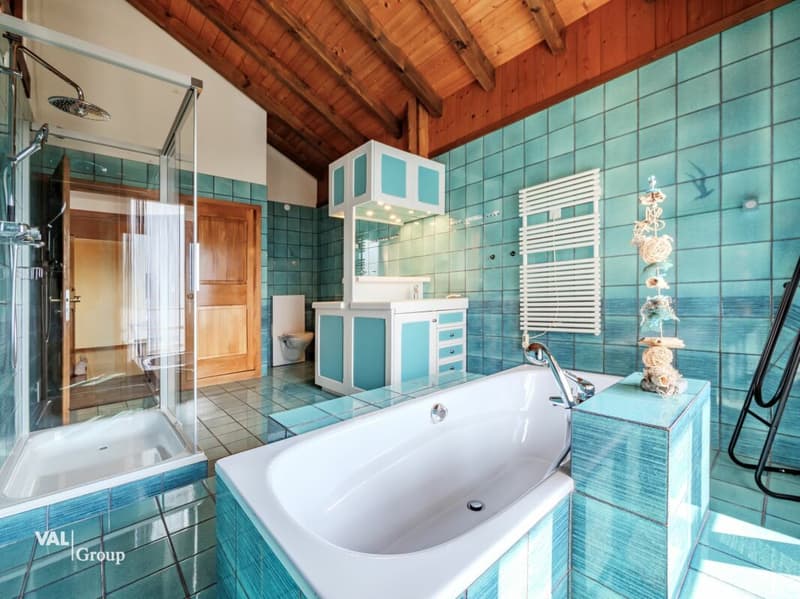 Villa de Charme avec Vue Panoramique et Piscine à Venthône (12)