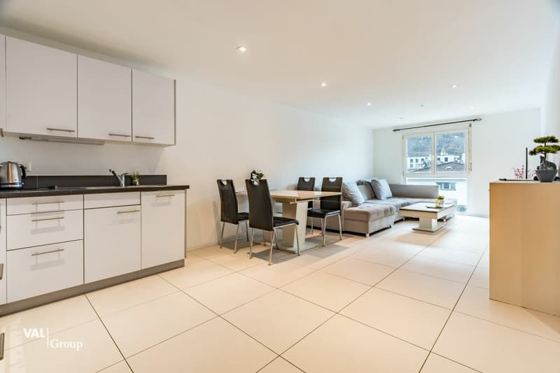 Moderne 2.5-Zimmerwohnung an zentraler Lage in Visp (3)