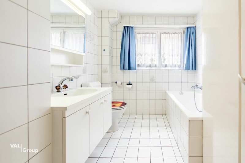 Interessantes Haus mit vielen Zimmern und flexibler Nutzung (8)