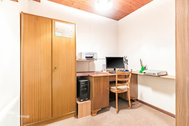 Interessantes Haus mit vielen Zimmern und flexibler Nutzung (17)