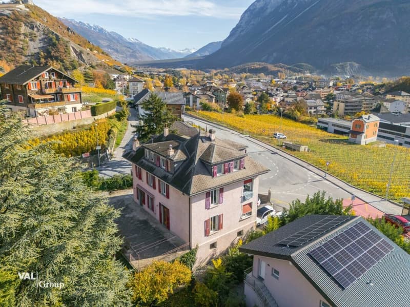 Appartement 4,5 pces, avec atelier dépôt de 64 m2, à rénover (11)