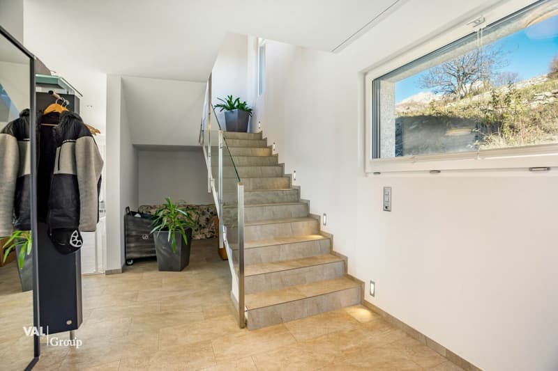 Exklusives, möbiliertes Haus mit Alpenpanorama zur Ganzjahresmiete (10)