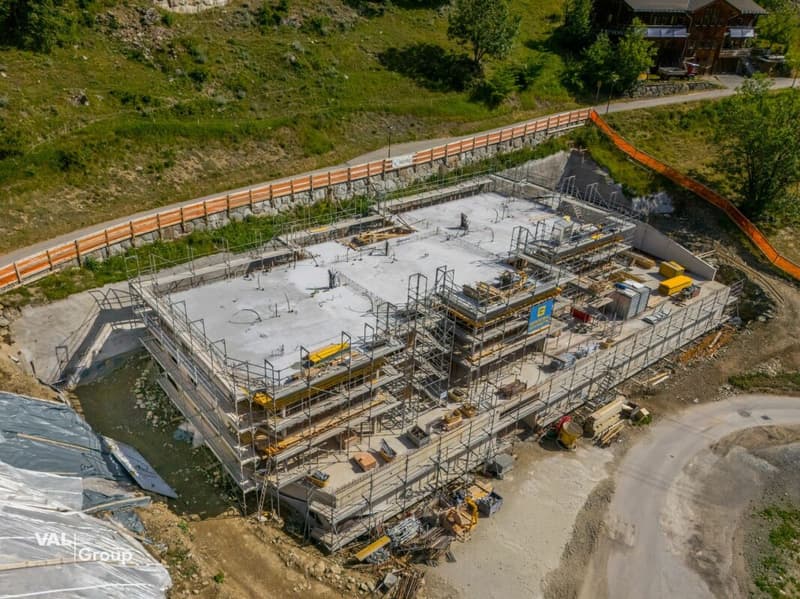 Exklusive Attikwohnung - Wohnen mit alpinem Charme im Tschäggättuhuis (2)