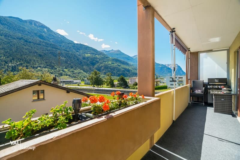 Sonnige 4.5-Zimmer-Wohnung mit zwei Garagen an ruhiger Lage in Steg (10)
