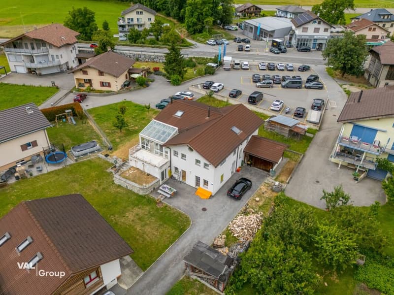 Gepflegtes Familienhaus mit Bergsicht und Wintergarten (2)