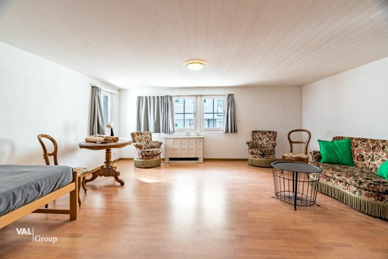 Historisches Flair und moderner Komfort in einem einzigartigen Zweifamilienhaus (9)