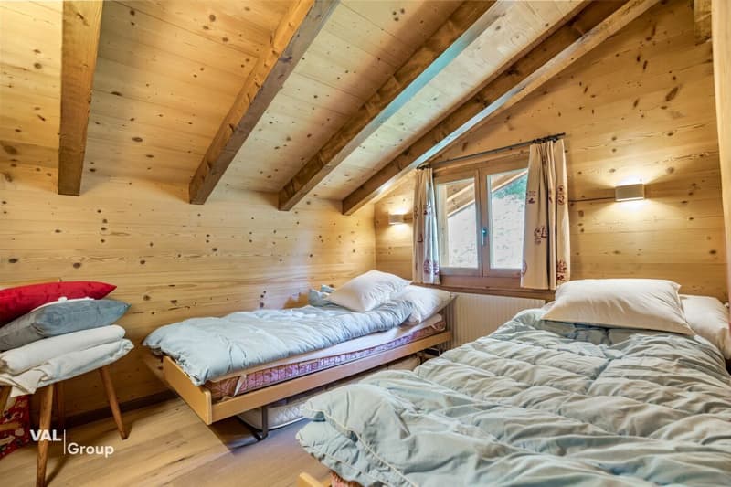 Vue, confort et bien-être! Superbe chalet meublé à La Tzoumaz (9)