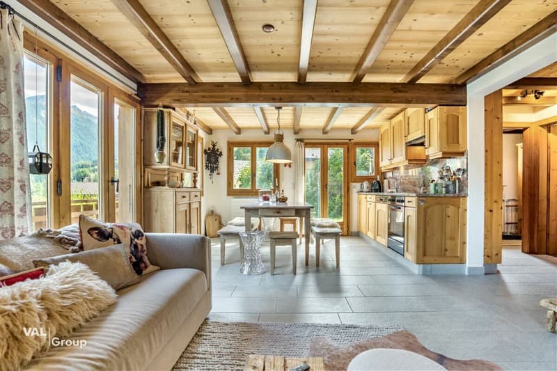 Vue, confort et bien-être! Superbe chalet meublé à La Tzoumaz (5)