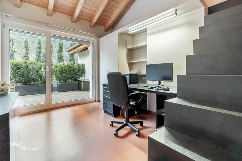 Exklusive 4.5-Zimmer-Attikawohnung mit grosszügiger Terrasse und Sauna in Visp (13)