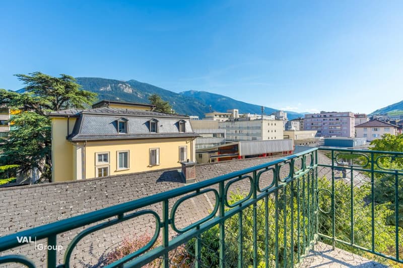Charme et espace à deux pas du centre de Sierre (9)