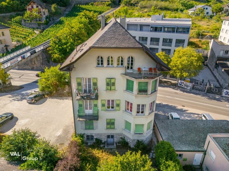 Charme et espace à deux pas du centre de Sierre (10)