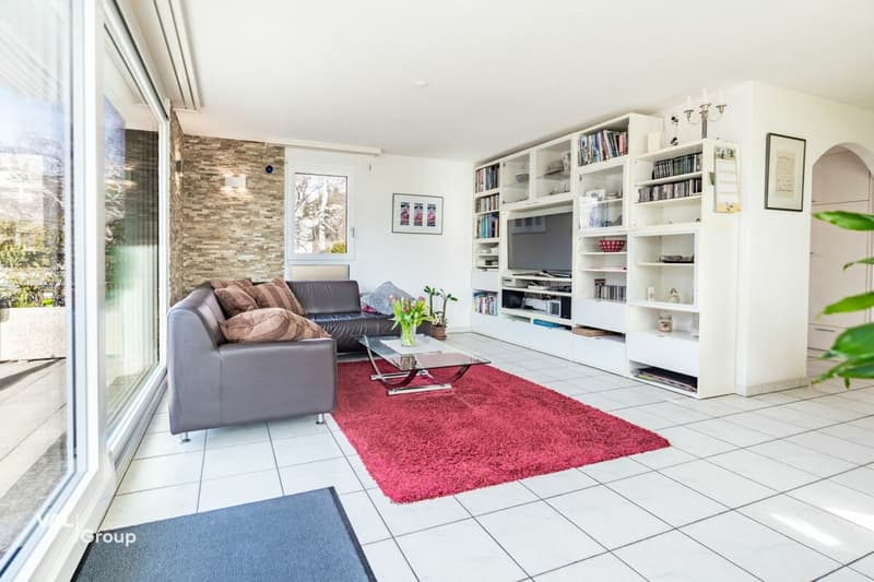 Viel Raum für das Leben: Wohnen mit grosser Terrasse und Privatsphäre (8)