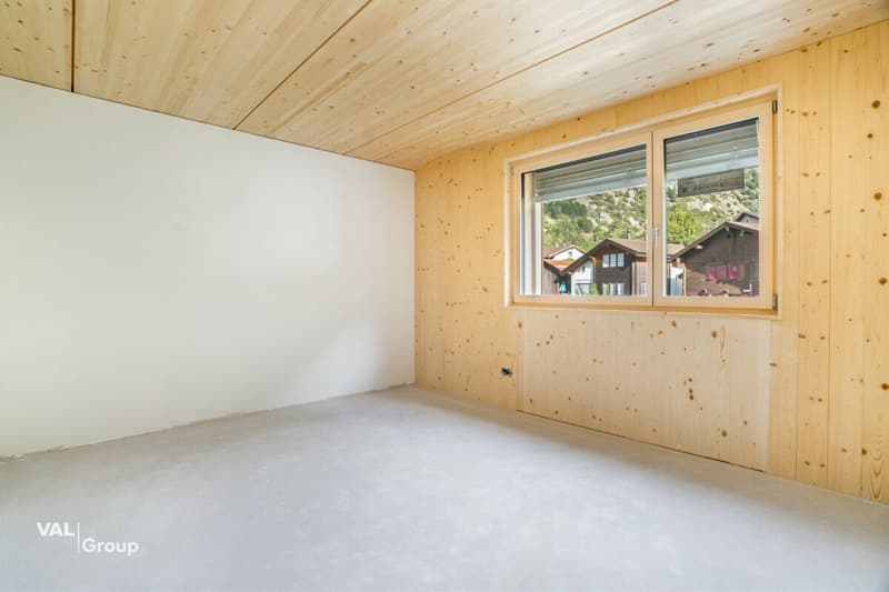 Aussergewöhnliche 5.5-Zimmer Attikawohnung in Steg (9)