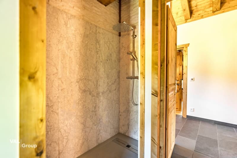Das letzte Chalet: Neubau mit Zweitwohnsitz in Grächen (17)