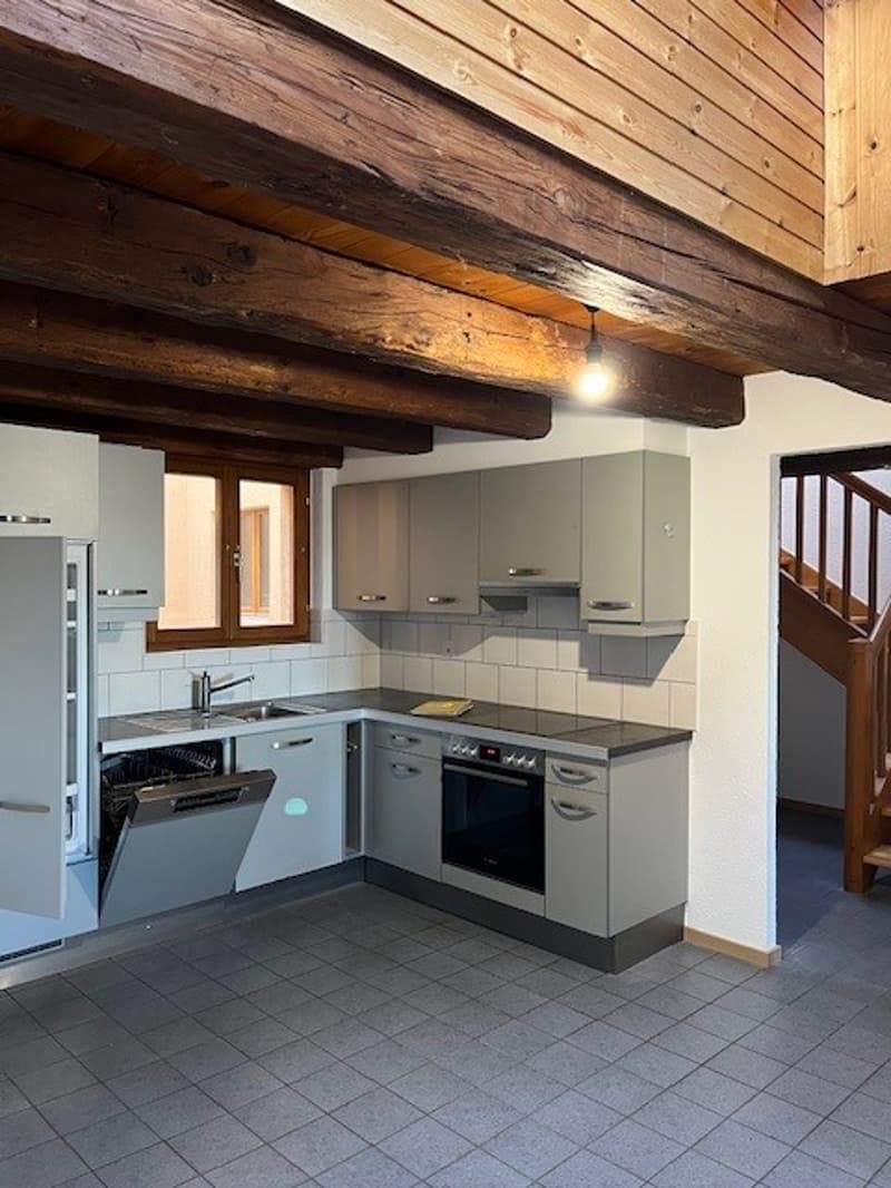 Duplex rénové de 3 pièces au cœur de La Sarraz (2)