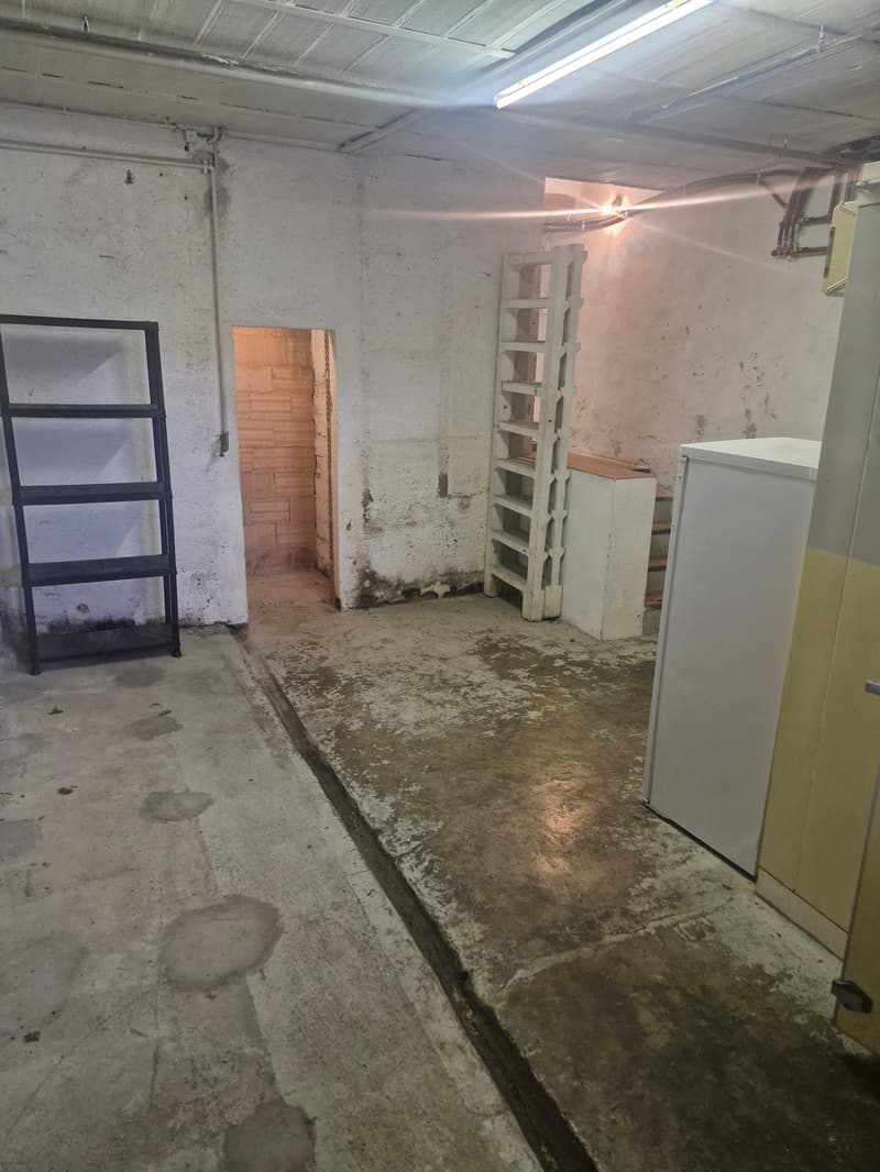 Local/cave individuel de 34m2 (5)