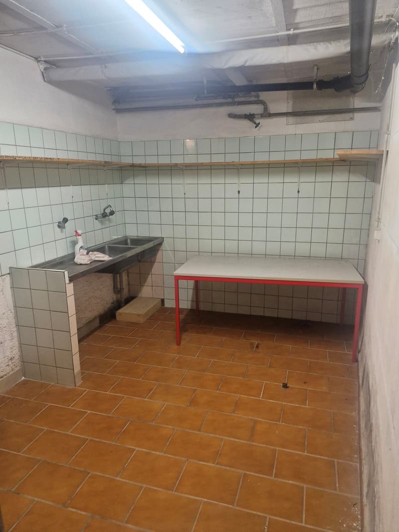 Local/cave individuel de 34m2 (4)