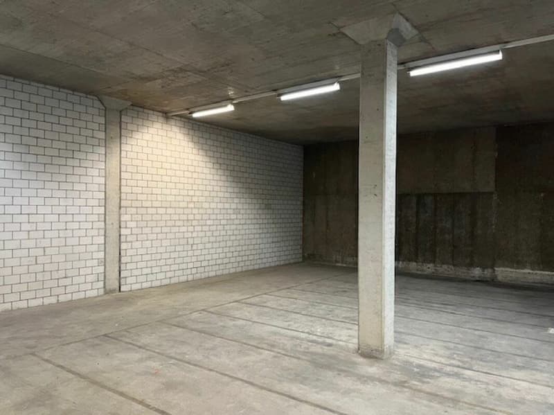 Befahrbarer Gewerberaum/Lagerraum für CHF 69.50/m2 zu vermieten (2)