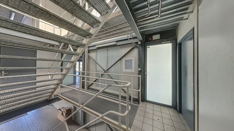 Atelier ou bureaux ? Créez votre espace sur mesure... (6)