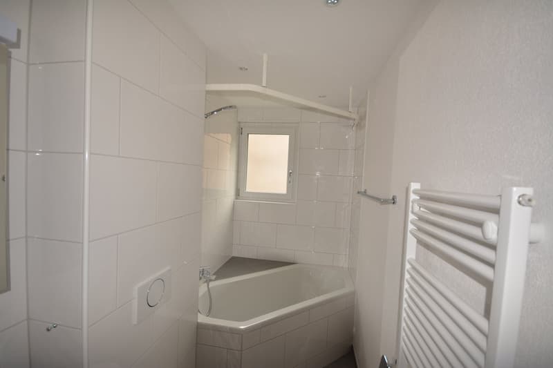 Charmante 2-Zimmer-Altbauwohnung mit Balkon an zentralster Lage in Bern (11)
