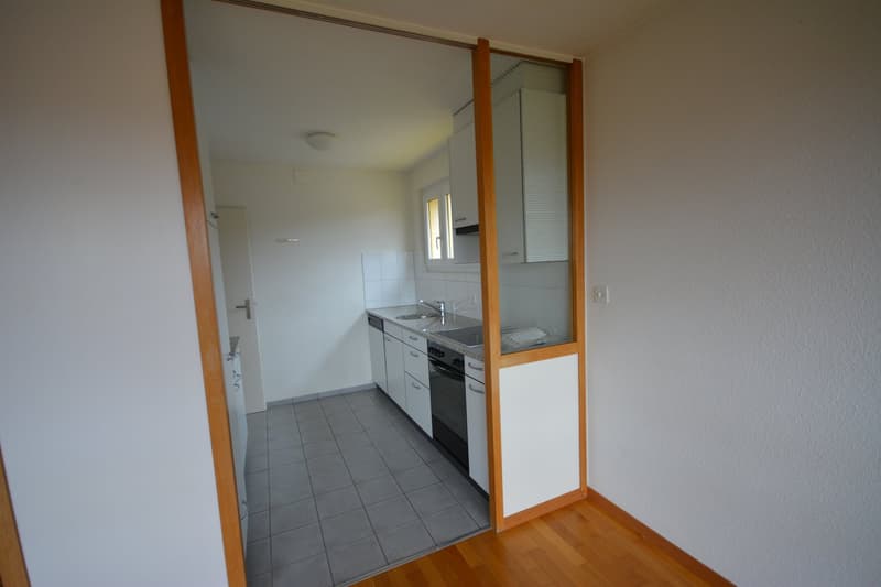 Helle 3.5-Zimmer-Wohnung mit Balkon in Lyssach – sofort verfügbar! (3)