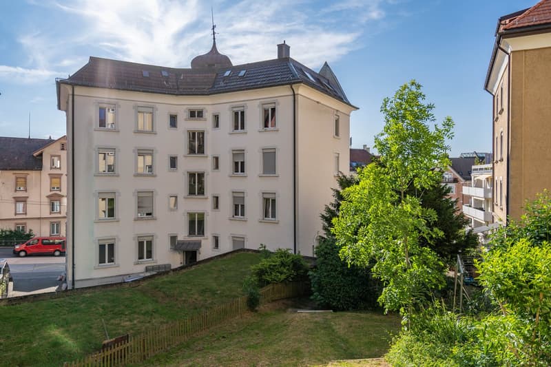 Charmante 2-Zimmer-Dachwohnung an der Teufener Strasse (1)