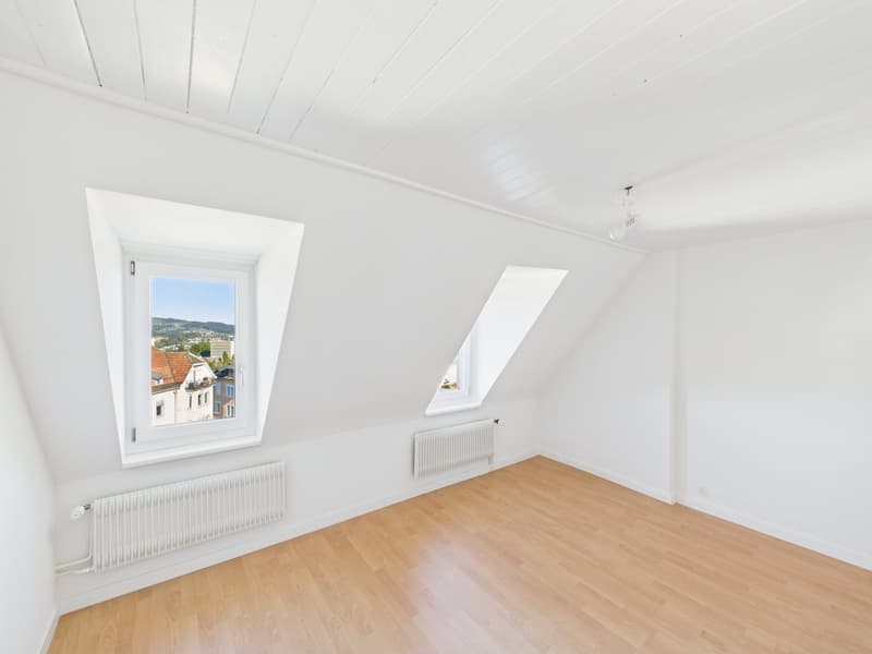 Charmante 2-Zimmer-Dachwohnung an der Teufener Strasse (7)