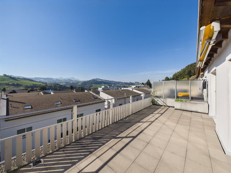 Renoviert 4.5-Zimmer-Maisonette-Wohnung in Eggersriet – 2 Terrassen! (12)