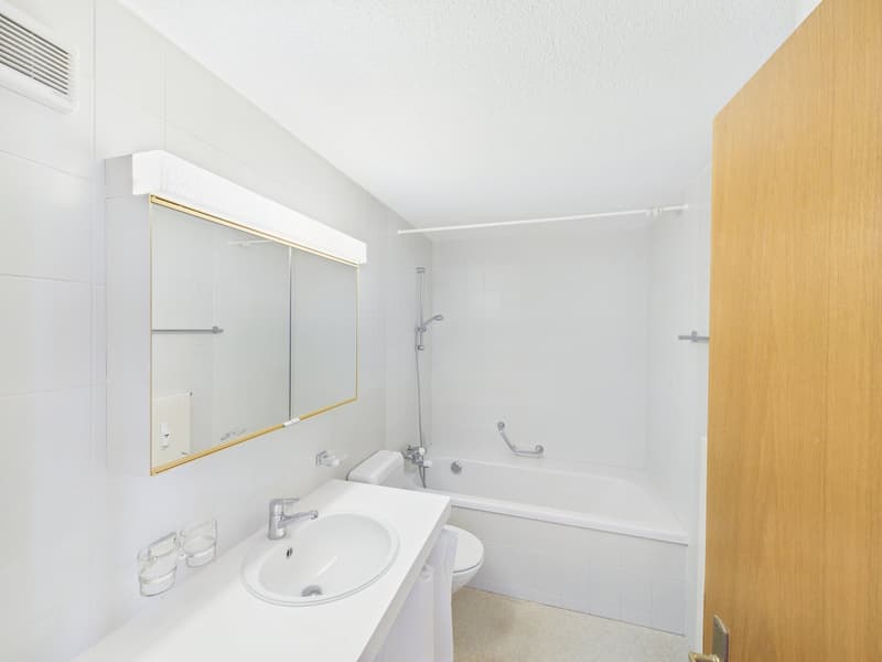 Grosszügige 6-Zimmer-Dachwohnung an ruhiger Lage in Uzwil (13)