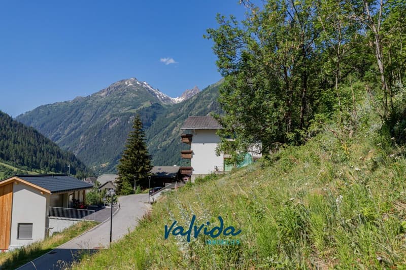 Bauparzelle in Kippel mit Blick auf das Bietschorn (2)