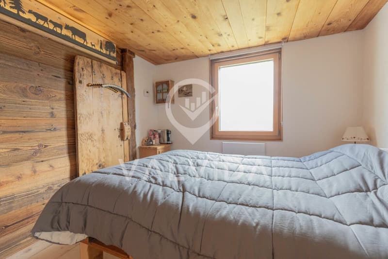 Tradition meets Modernity - lovingly renovated 5.5-room apartment with vegetable garden (11)