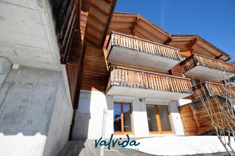 Vivere dove gli altri fanno vacanza - chalet di 5 locali con panorama a Feschel (23)