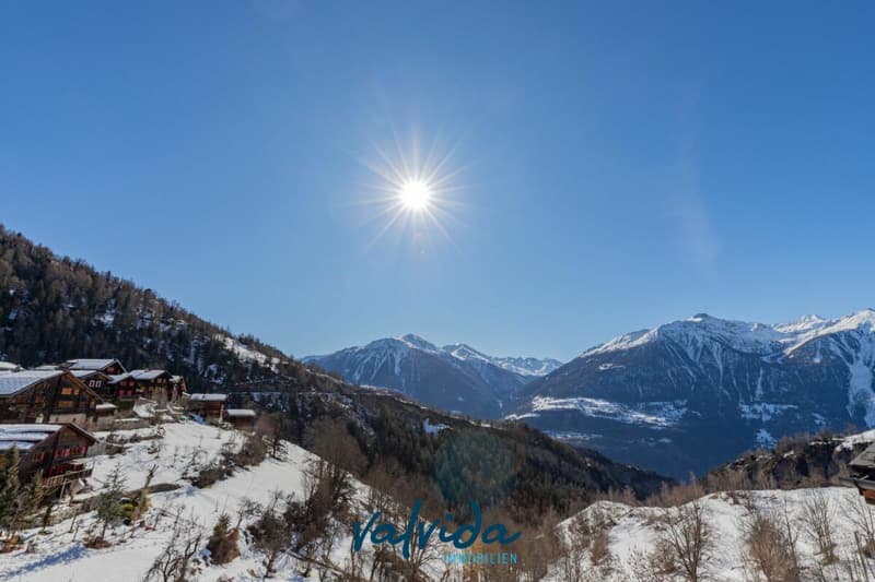 Vivere dove gli altri fanno vacanza - chalet di 5 locali con panorama a Feschel (10)