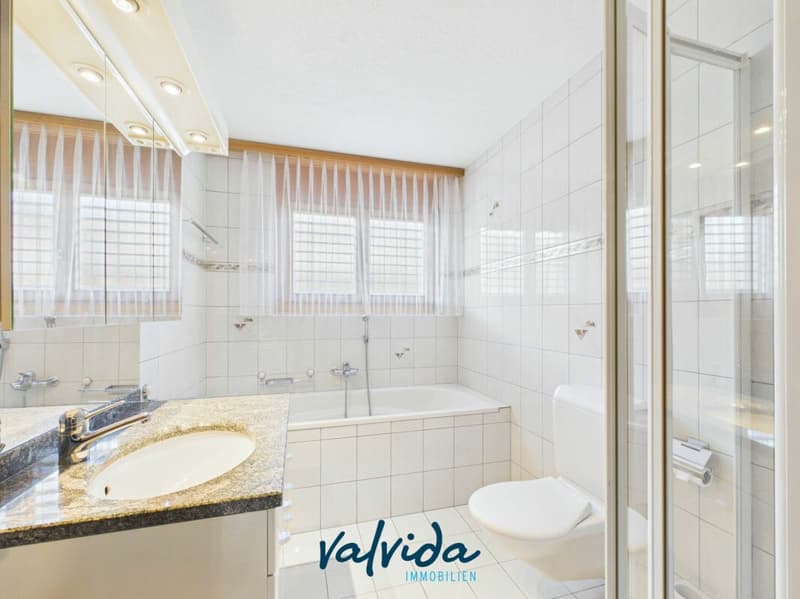 Family-friendly two-family house with development potential in Staldenried (14)