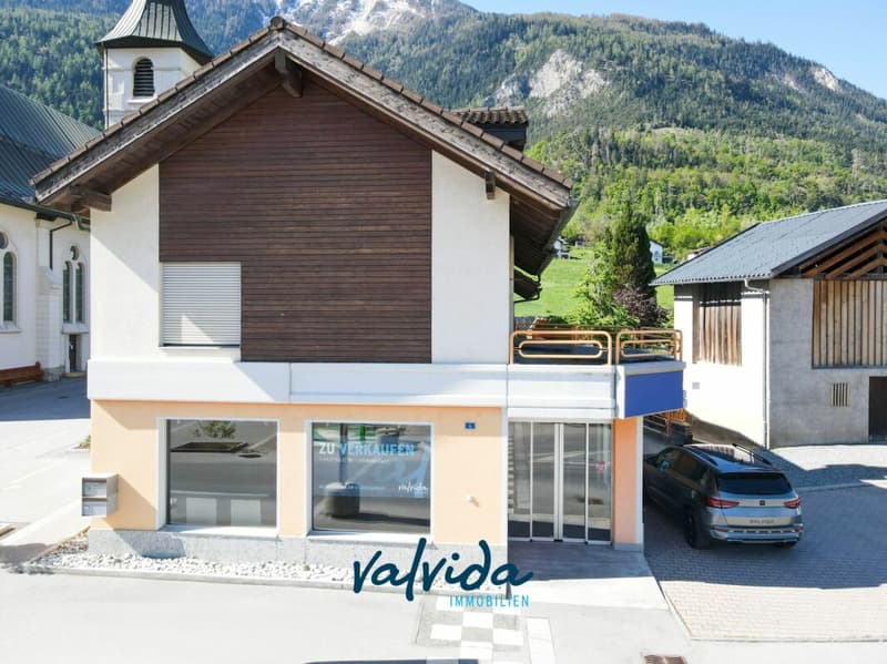 Wohn- & Geschäftshaus in Agarn mit 5.5-Zimmerwohnung, Ladenlokal & 1'100 m² Grundstück (13)