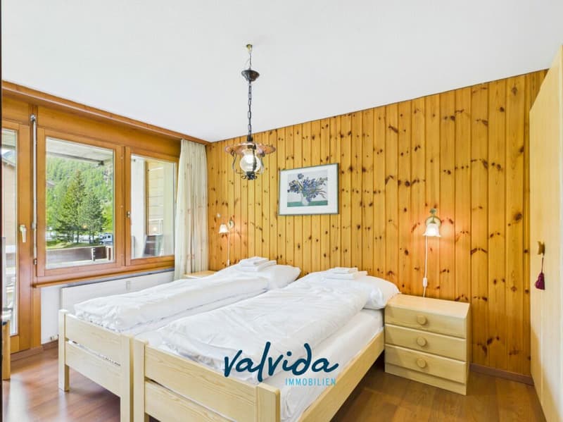 Attraktive Ferien- oder Wohnimmobilie in Täsch bei Zermatt mit Tiefgaragenparkplatz (3)