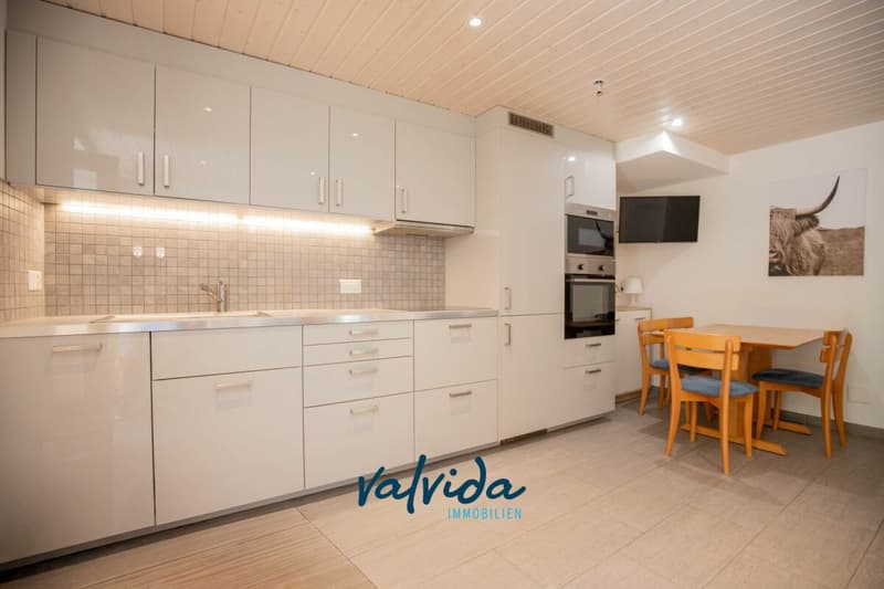 Moderne 3.5-Zimmerwohnung in Varen zu vermieten (2)