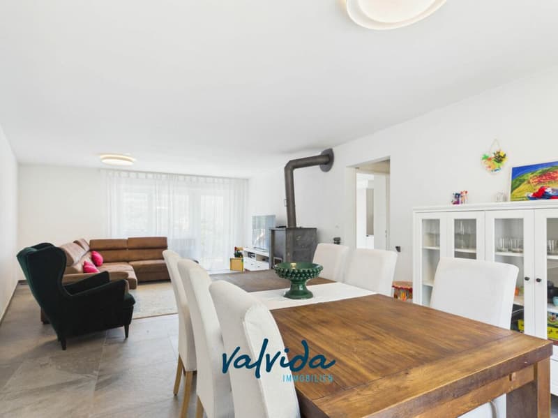 Stilvoll modernisiertes Maisonette-Reihenhaus in Niedergesteln (6)