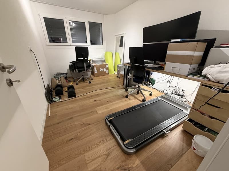 Moderne 3.5-Zimmerwohnung in Hombrechtikon zu vermieten (3)