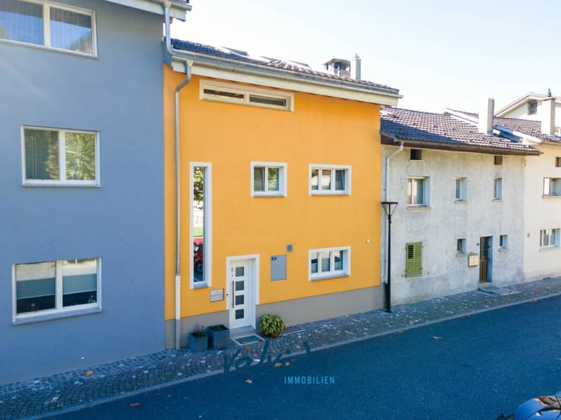 Ein Raumwunder der Extraklasse - hochwertig saniertes 5.5-Zimmer-Reihenhaus in Gampel (3)