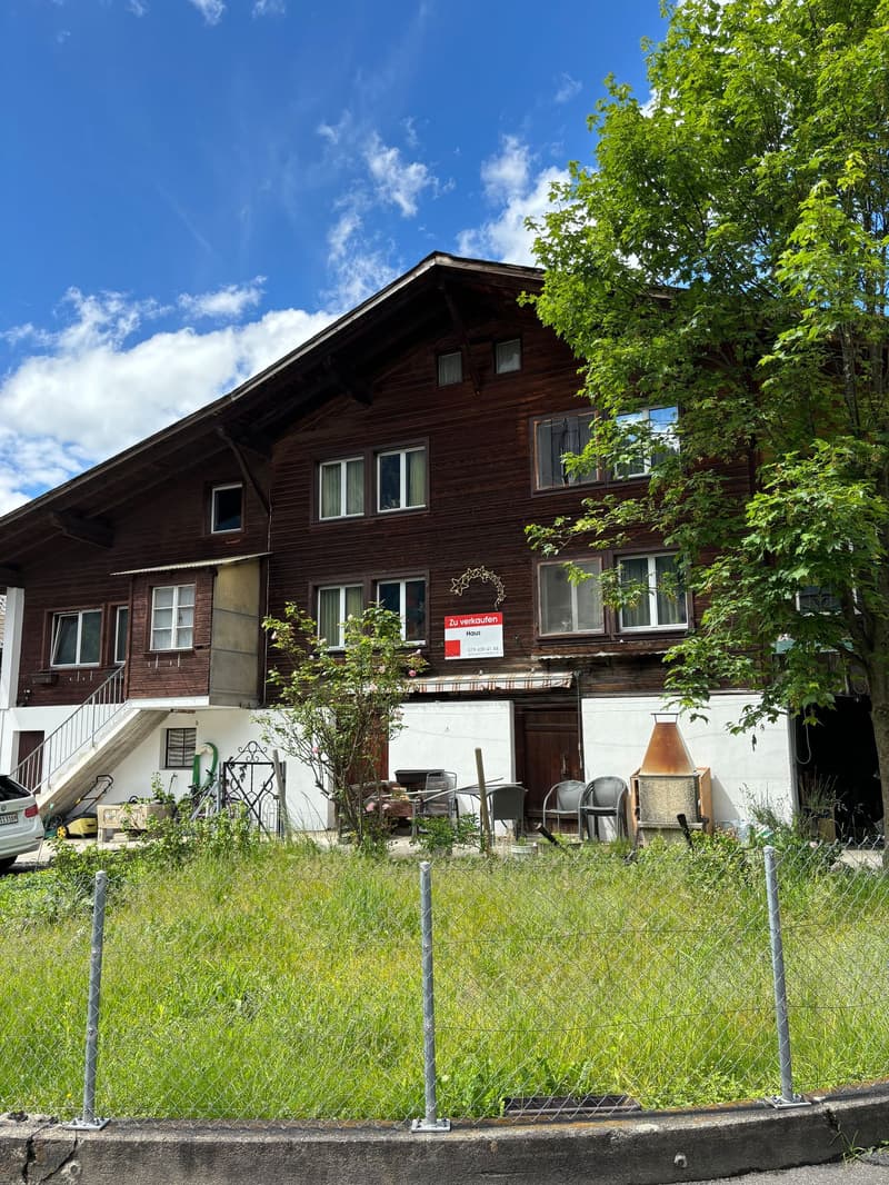 2-Familenhaus im Zentrum von Hausen bei Meiringen (1)